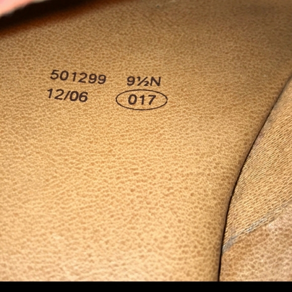 Decoys by Auditions Red Leather Sandals - Picture 2 of 7